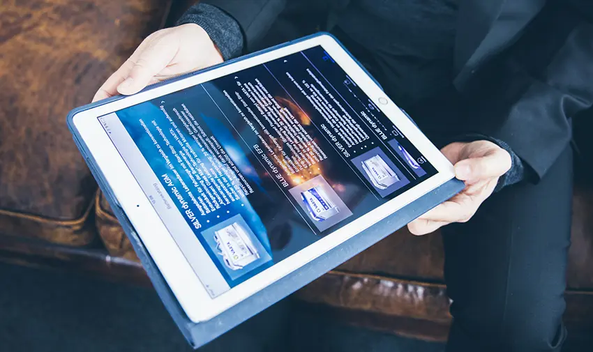 Website auf einem Tablet
