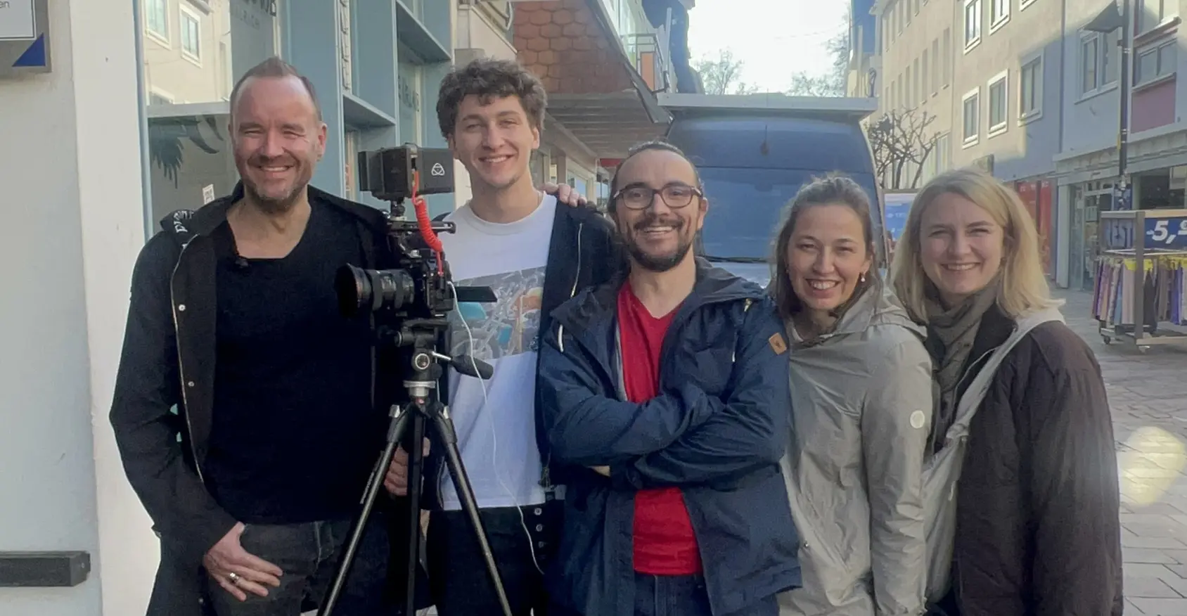 Gruppenfoto mit King Carsten aus Paderborn und Brigitte und Joanna aus dem Stadt-Team mit DRIVE